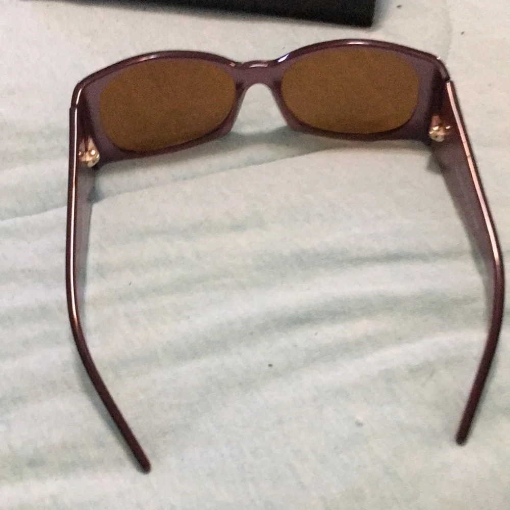 Fendi Sunglasses - Picture 5 of 6